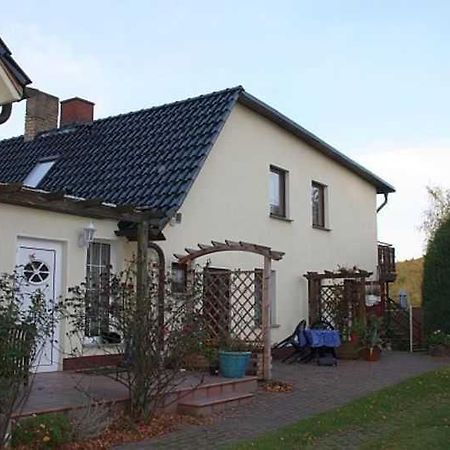 Ferienwohnung Am Bodden 拉尔斯维克 外观 照片
