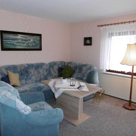 Ferienwohnung Am Bodden 拉尔斯维克 外观 照片