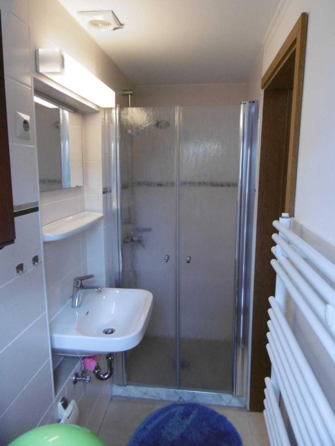 Ferienwohnung Am Bodden 拉尔斯维克 外观 照片